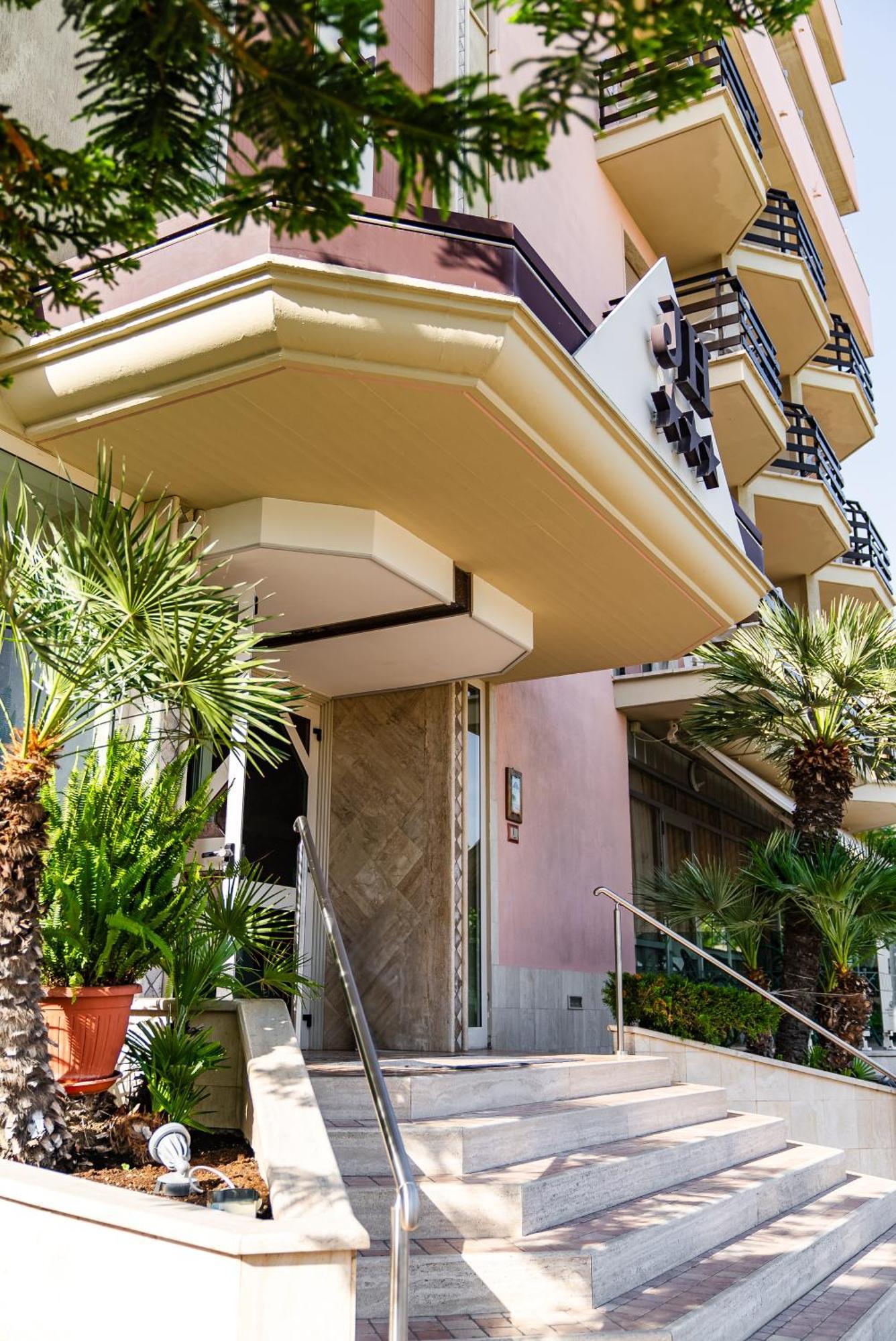 Hotel Joli Альба-Адриатика Экстерьер фото